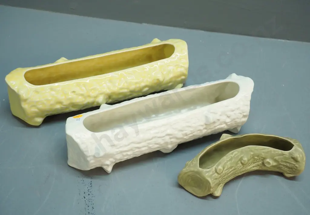 3 Temuka pottery log vases - larger are L-305 Image 1++