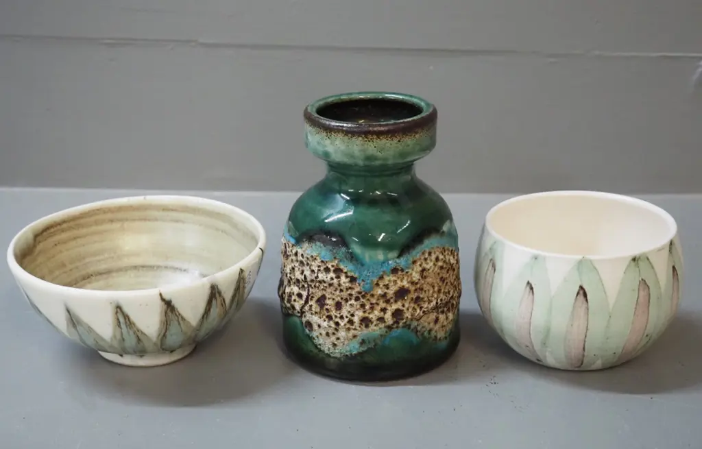 Small German pottery vase H- 120 and 2 pieces Hanmer pottery Image 1++