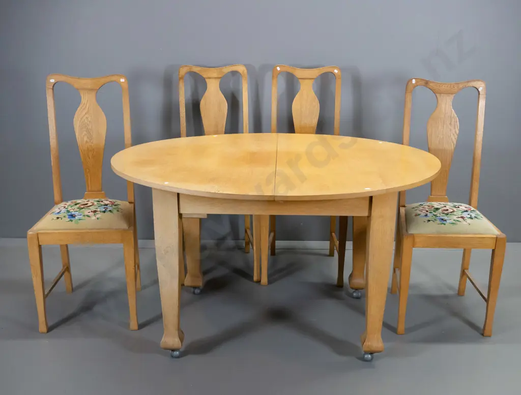 deco light oak 5-piece dining suite, tapestry seats, extending but missing leaf & winder, uneven polish H770 L1340 W1060 Image 1++