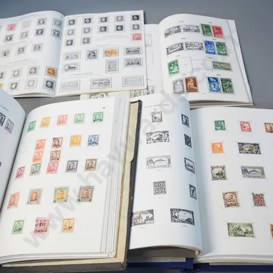 New Zealand stamp albums with partial contents - some staining/mustiness to larger albums, stamps OK