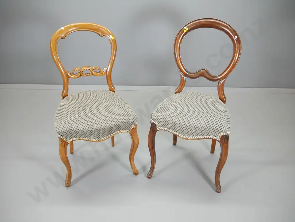 2 Victorian walnut dining chairs w/damask seats, one with carved rail has had repair, is a bit wobbly H900 W440 D400 Image 1++