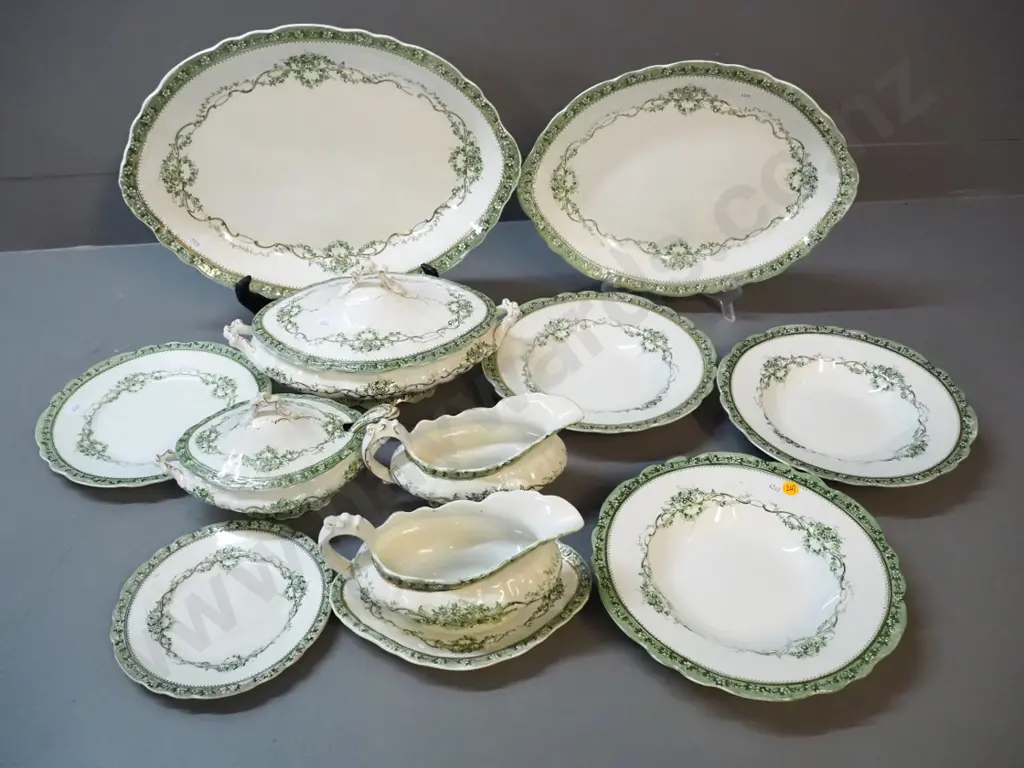 assorted vintage Wedgwood 'Ideal' tableware including large ashett, sauce boat with spoon, covered vegetable etc. Image 1++