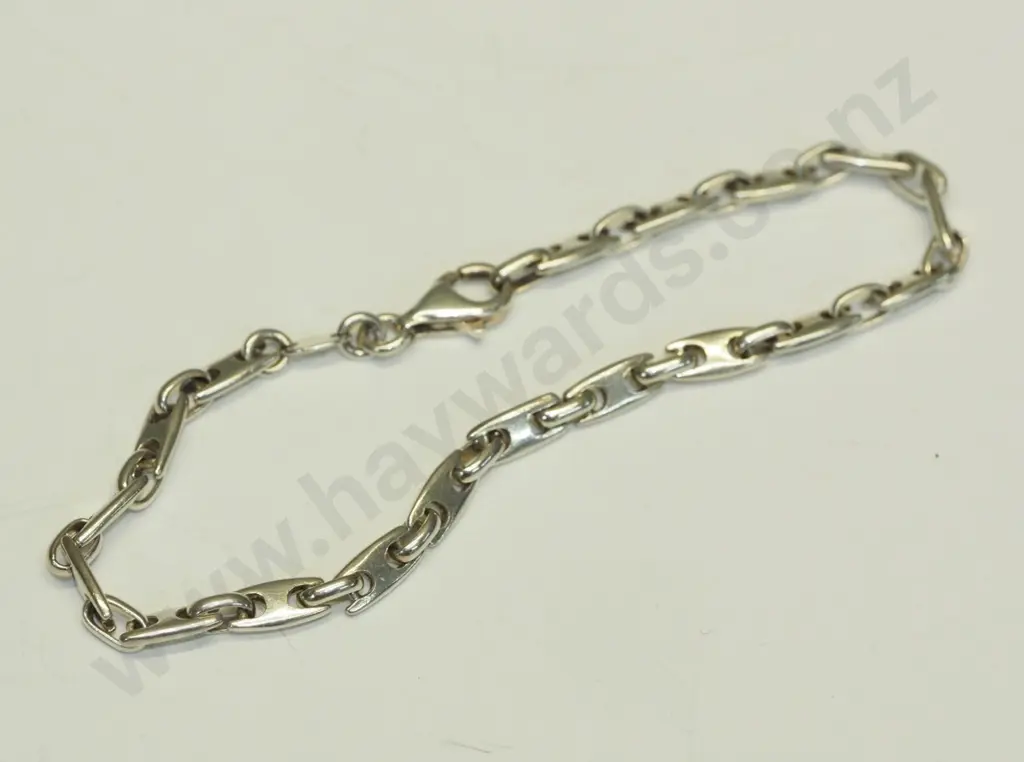 silver link bracelet stamped 925 Image 1++