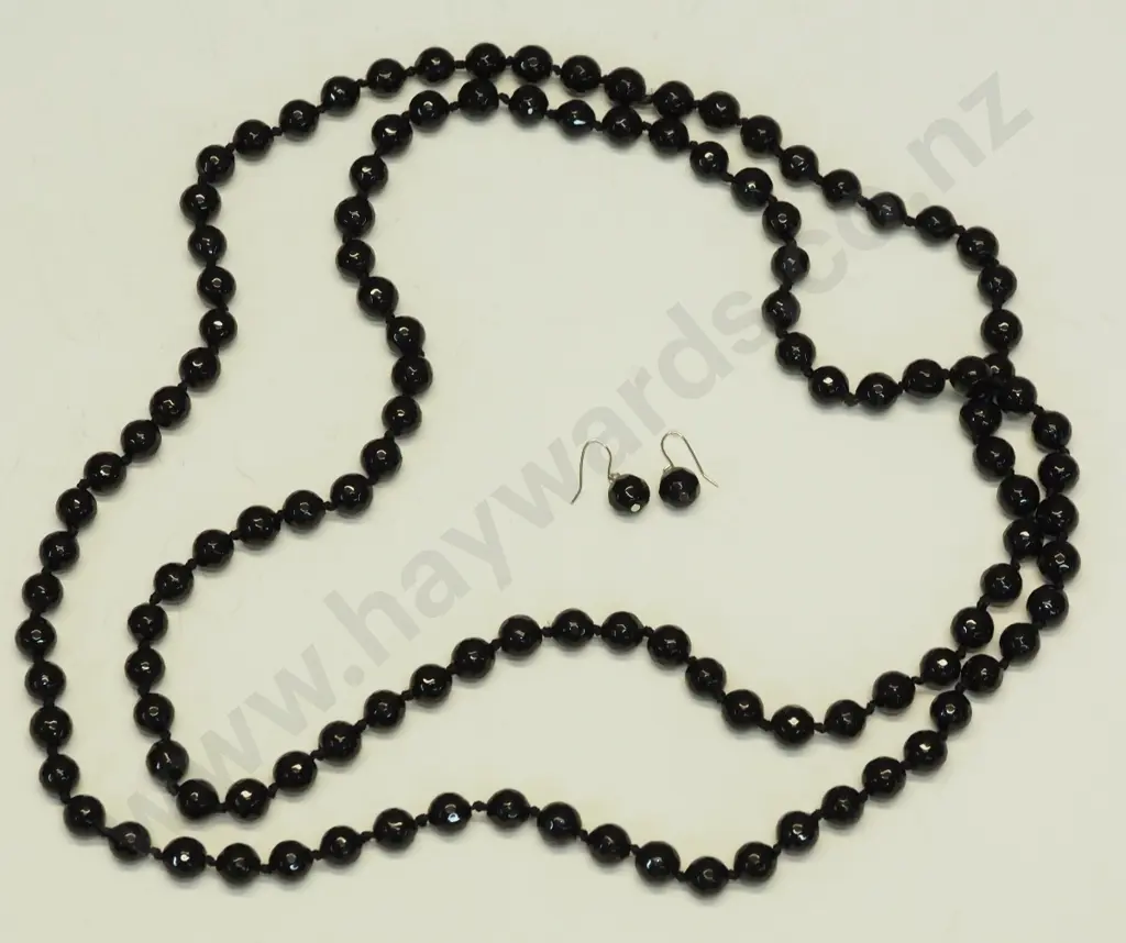 long black beaded necklace & earrings Image 1++
