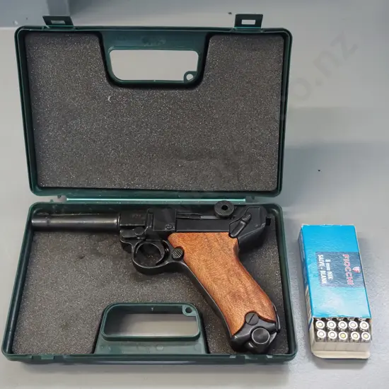Denix 938 replica Luger P08 pistol with box of 8mm blanks