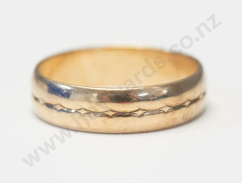 9ct gold gents ring Image 1++