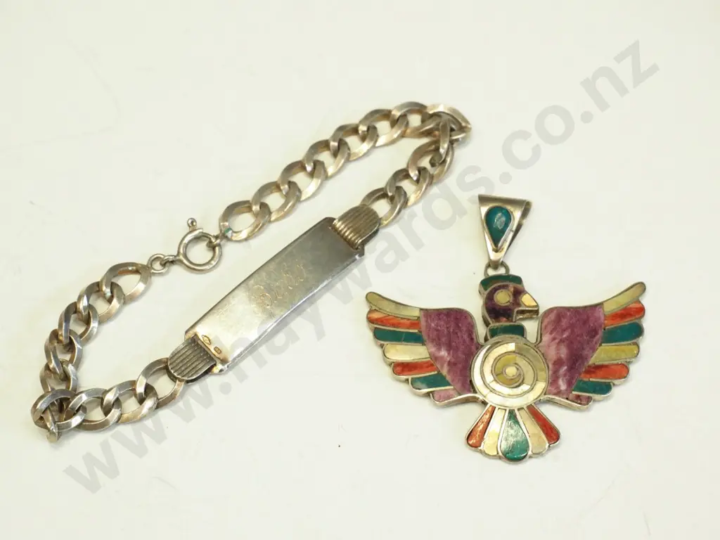 silver bracelet engraved 'Bobo' & silver bird necklace no chain both stamped 925 Image 1++