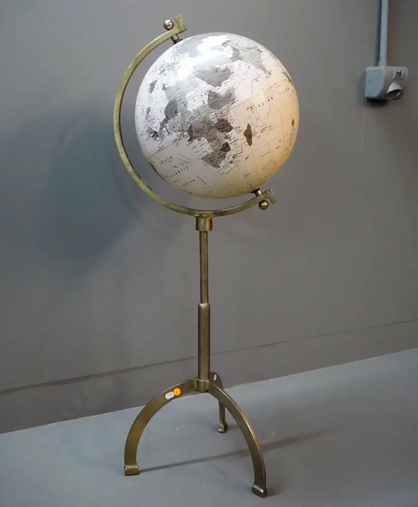 floor-standing world globe on brass stand H-900 Globe D-300 Image 1++