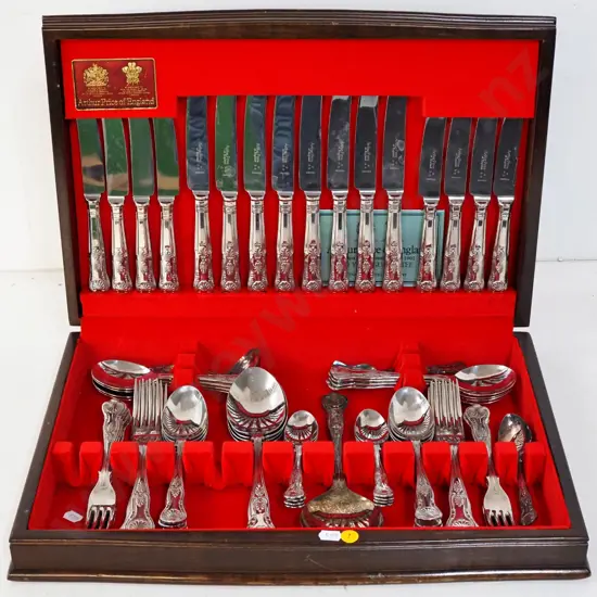 oak-cased 8 place canteen of cutlery - Arthur Price - King's pattern, seems to be missing one item (butter knife?)