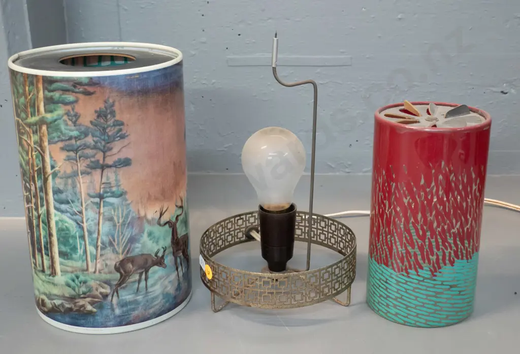 retro forest scene table lamp with spinning inner section - spins smoothly H-290 D-150 Image 1++