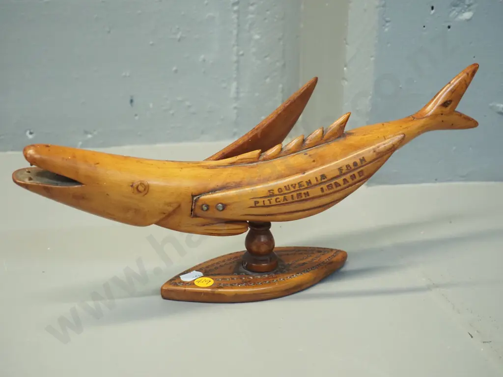 carved timber fish on turned pedestal base - souvenir of Pitcairn Island - L-400 Image 1++