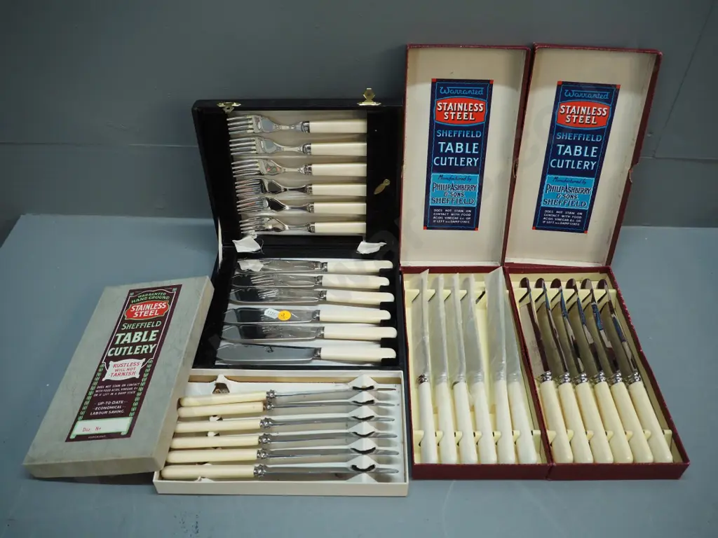bone-handled cutlery - 2 sets of 6 dinner knives, 6 butter knives, cased set of 6 fish knives and forks Image 1++