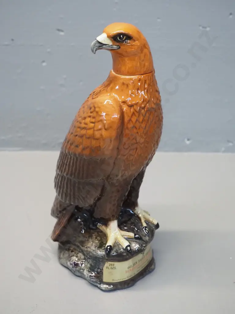Beneagles golden eagle ceramic whisky decanter, no contents H-270 Image 1++