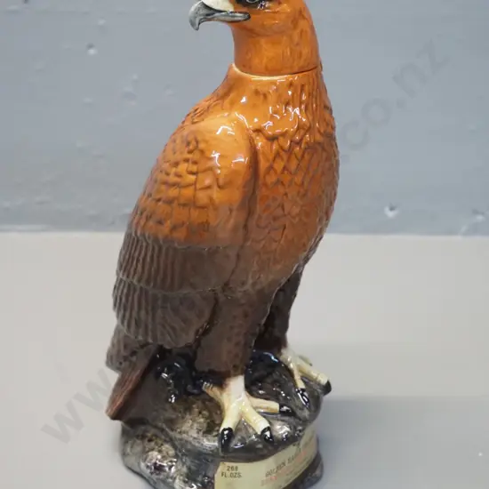 Beneagles golden eagle ceramic whisky decanter, no contents H-270