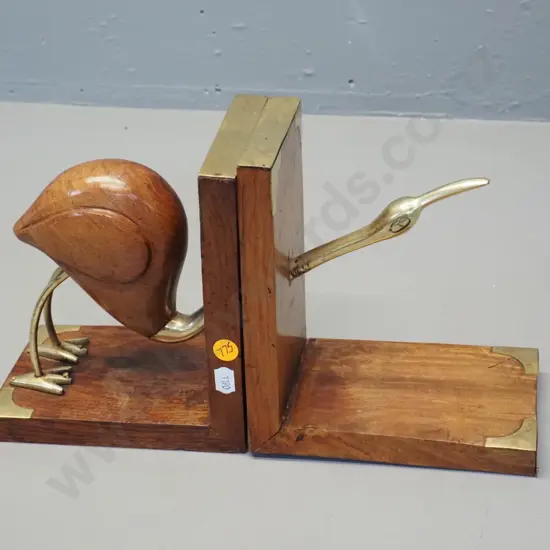brass and wood heron theme book-ends H-180