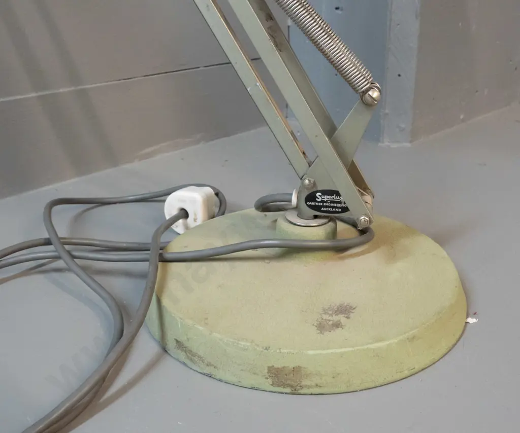 Superlux Auckland anglepoise lamp - has some wear and discolouration - shade D-170 Image 1++