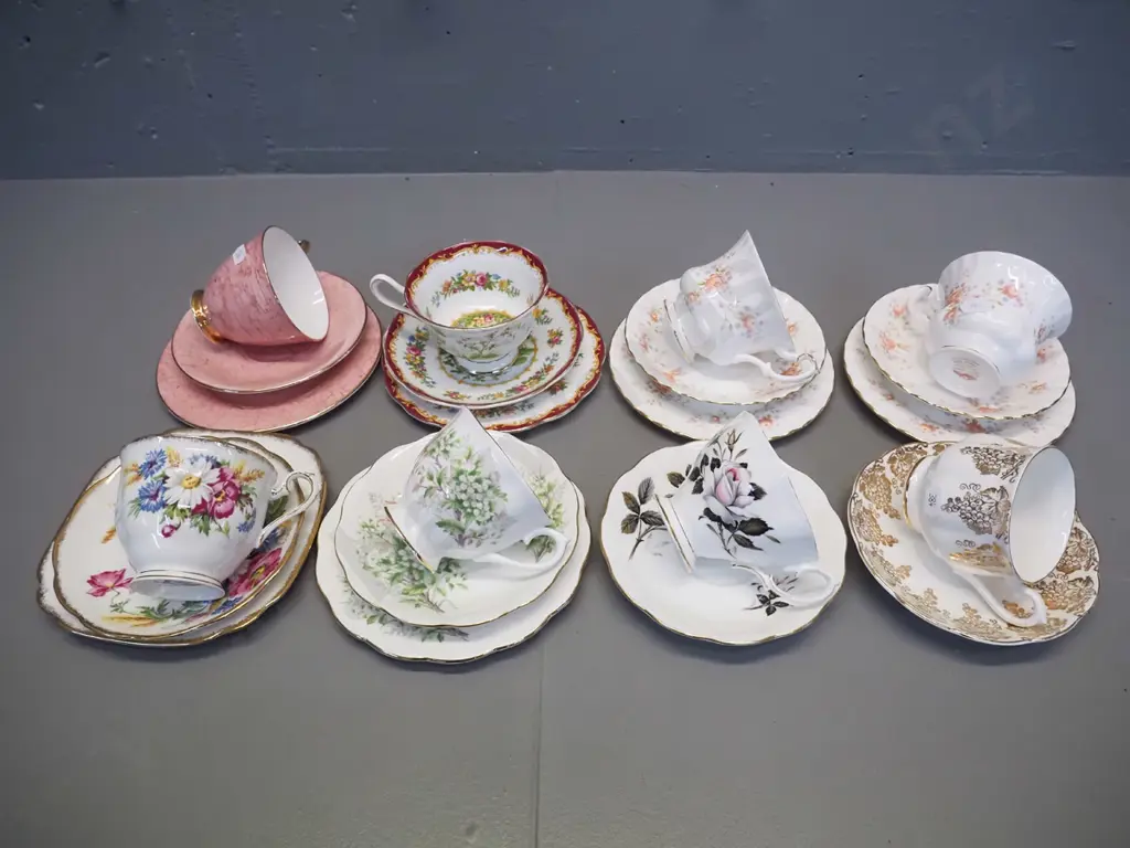 Royal Albert china items - 6 trios and 2 cups & saucers Image 1++