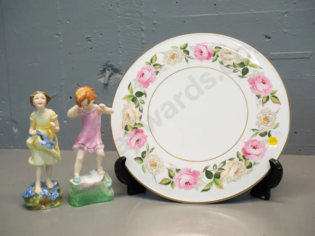 3 Royal Worcester china items - 2 figurines - Wednesday's Child & The First Cuckoo - and a Royal Garden cake plate D280 Image 1++