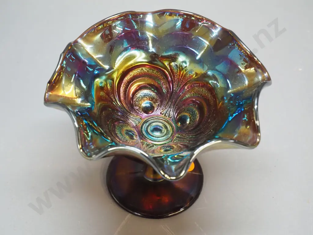 dark purple irridescent carnival glass small comport H-110 D-115 Image 1++